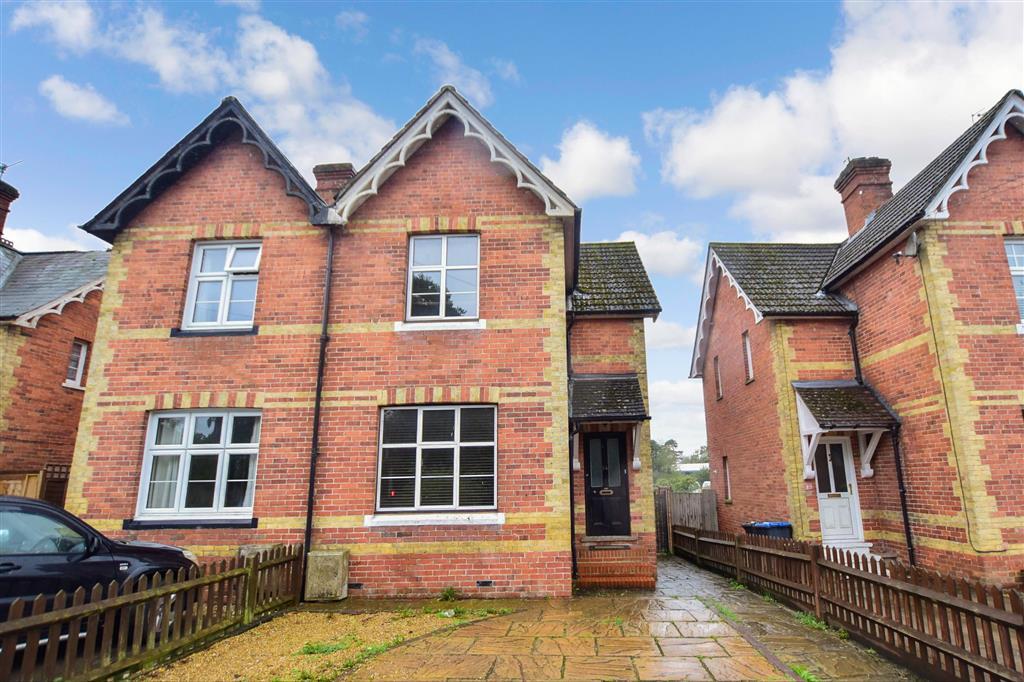 3 bedroom semidetached house for sale in London Road, East Grinstead