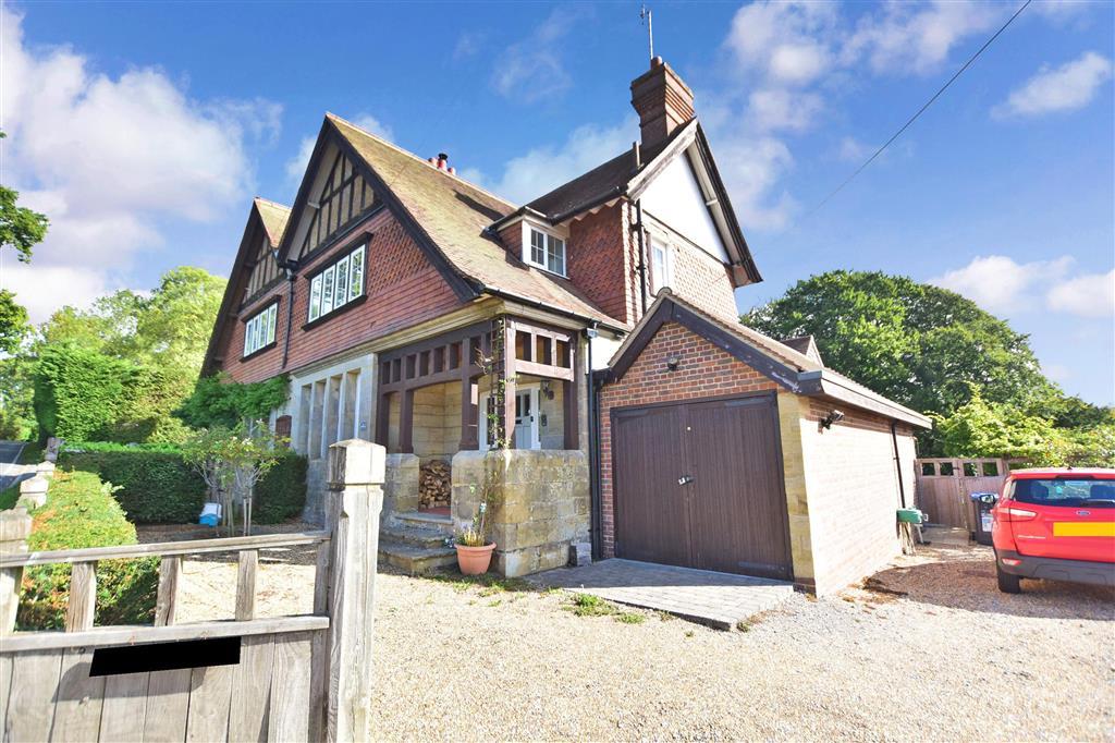3 bedroom semidetached house for sale in Ardingly Road, West Hoathly