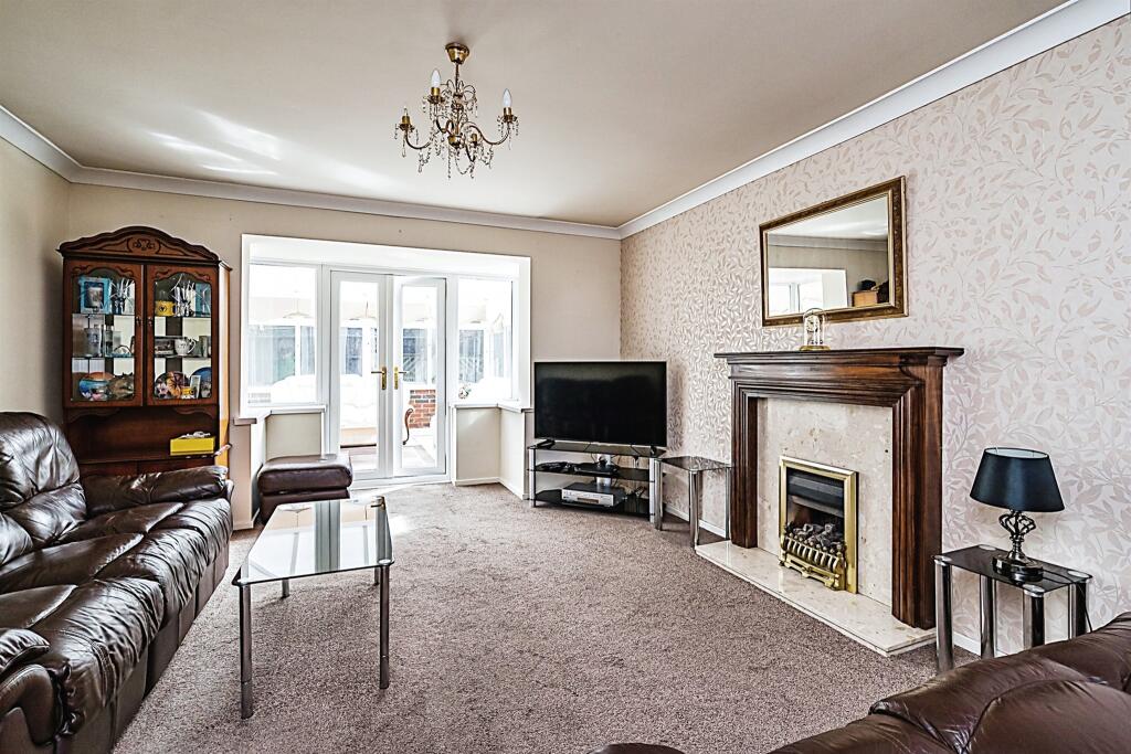 4 bedroom detached house for sale in Chillington Drive, Dudley, DY1