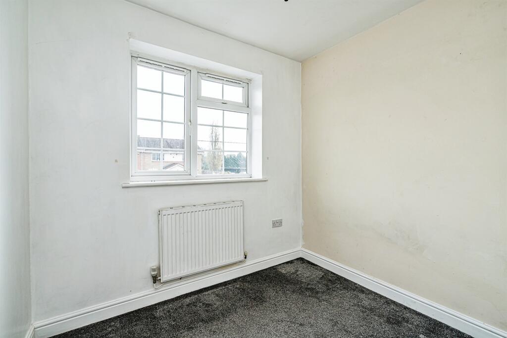 3 bedroom semidetached house for sale in Dudley Wood Road, Dudley, DY2