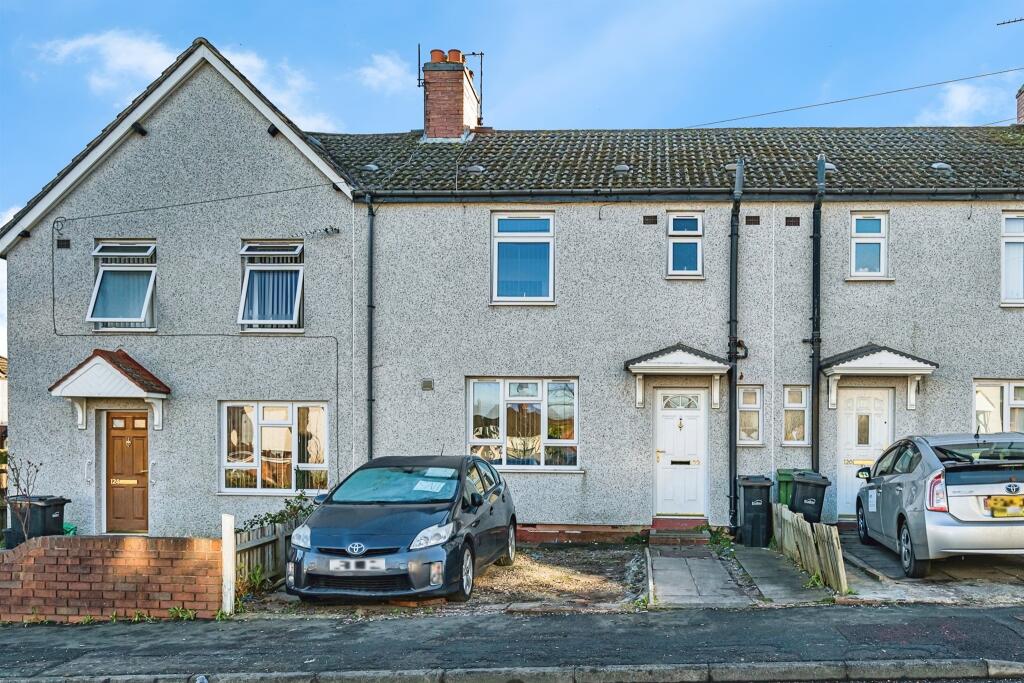 3 bedroom terraced house for sale in Bunns Lane, Dudley, DY2