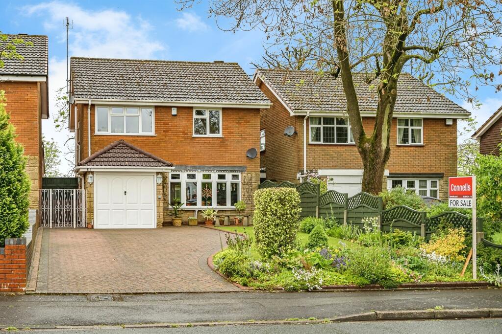 4 bedroom detached house for sale in High Park Crescent, Sedgley