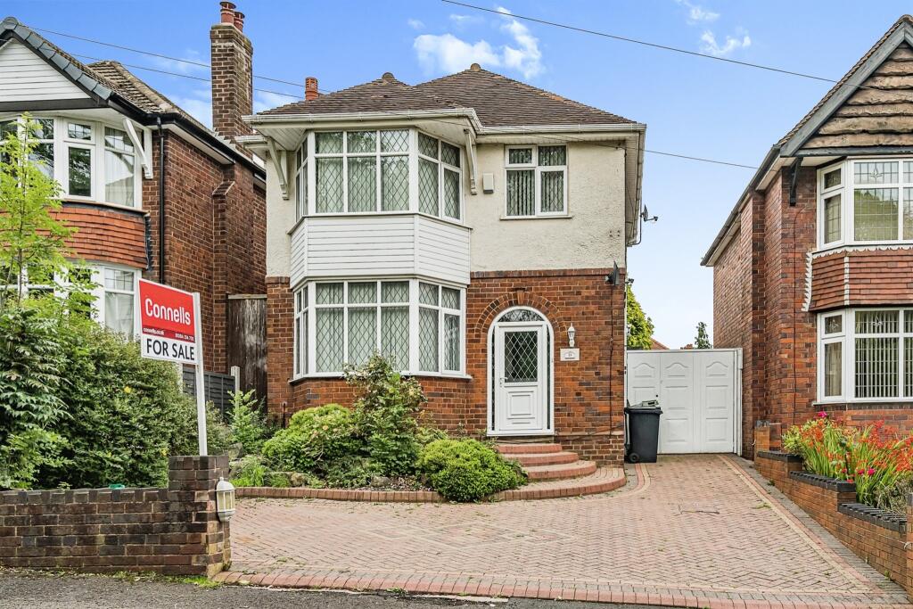 3 bedroom detached house for sale in Woodcroft Avenue, Tipton, DY4