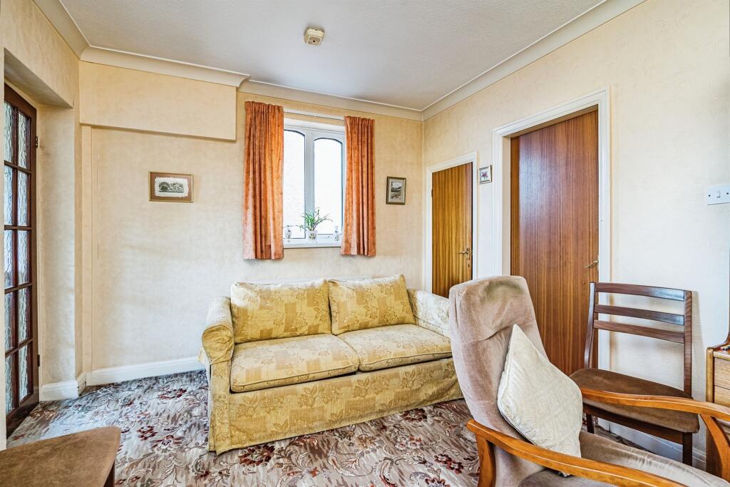 Additional property image - Elm Terrace, Tividale, Oldbury