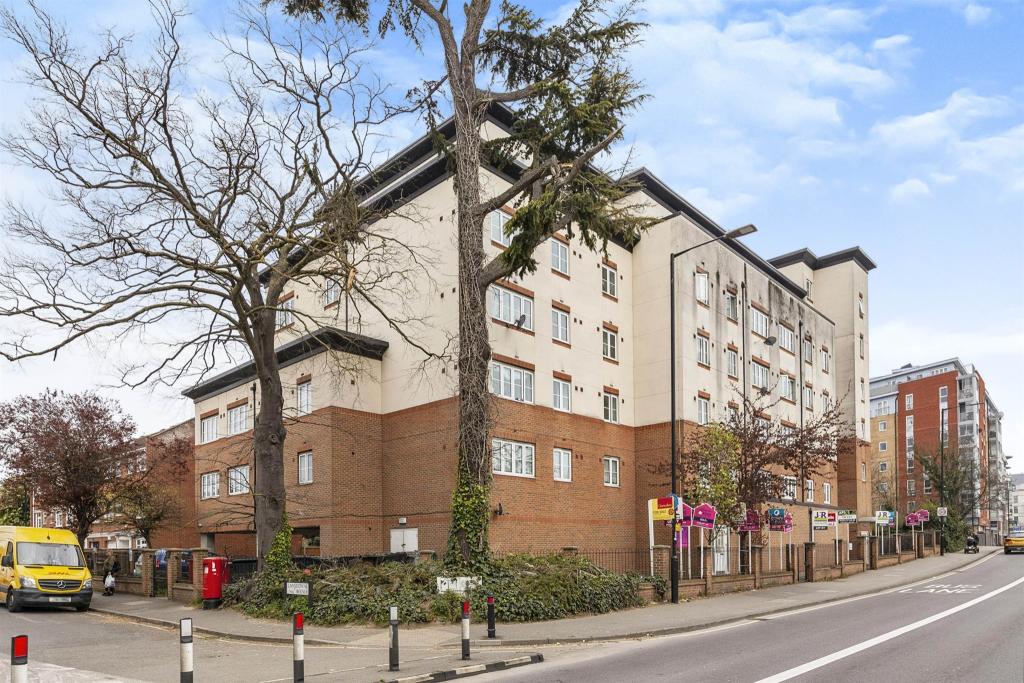 Main image of property: Bath Road, Slough