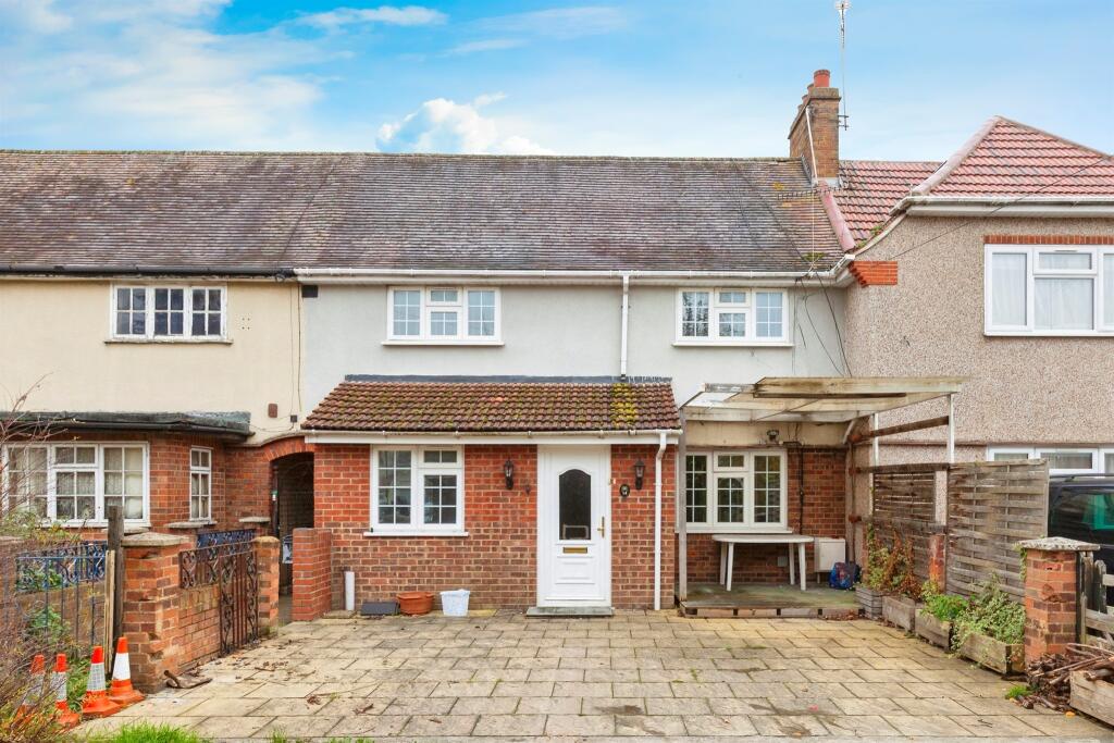 4 bedroom semi-detached house