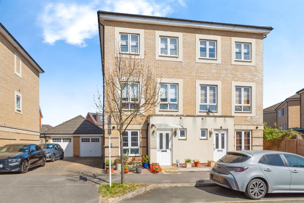 Main image of property: Kings Reach, Slough
