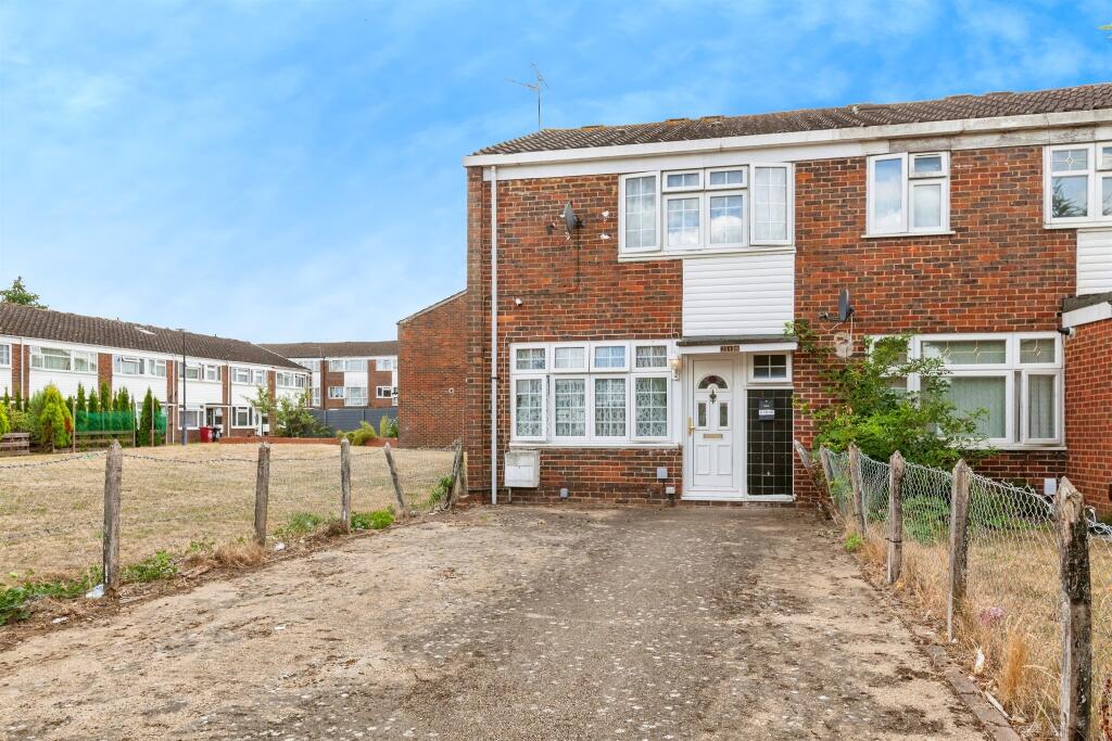 Main image of property: Spackmans Way, Slough