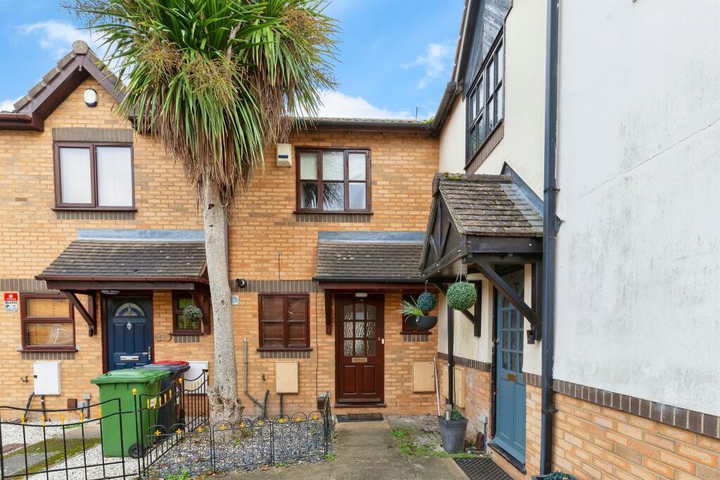 Main image of property: Scarborough Way, Slough