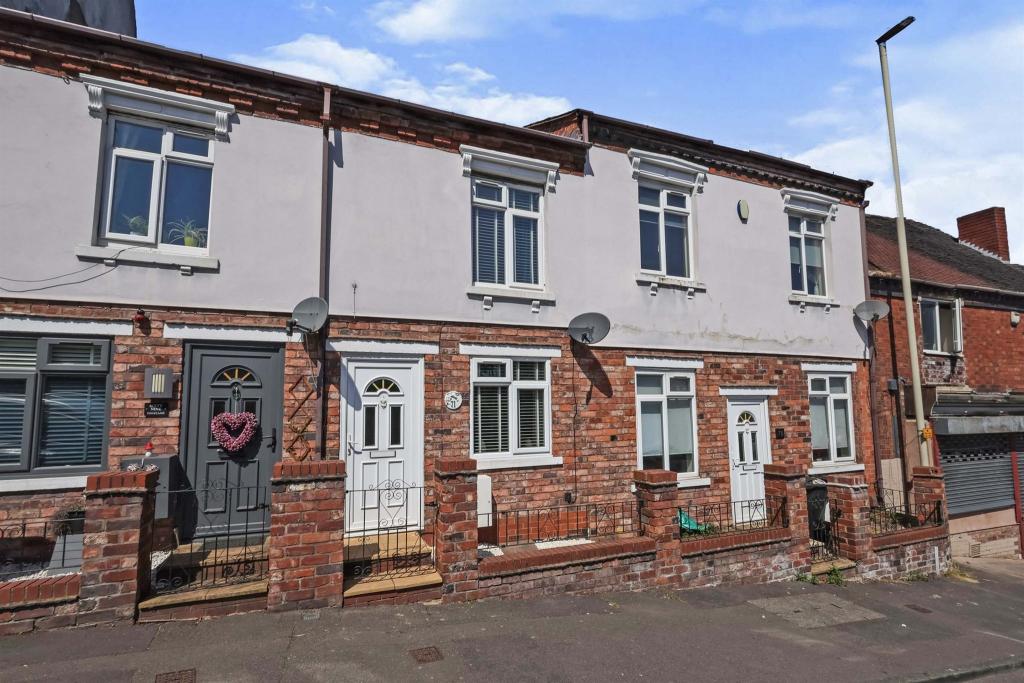 2 bedroom terraced house for sale in Colley Lane, Halesowen, B63