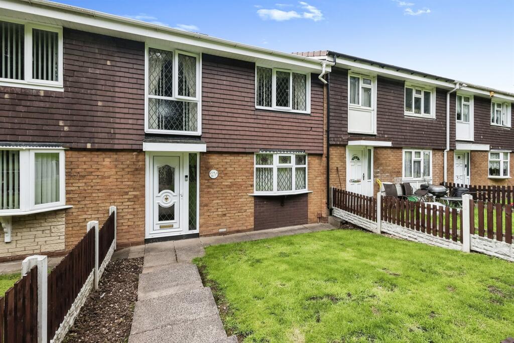 3 bedroom terraced house for sale in Lightfields Walk, Rowley Regis, B65
