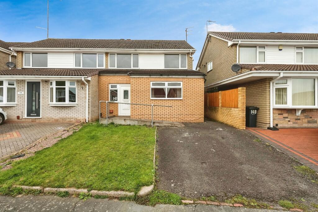 4 bedroom semidetached house for sale in Blakedown Road, Halesowen, B63