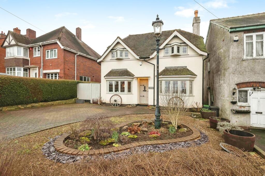 4 bedroom detached house for sale in Ross, Rowley Regis, B65