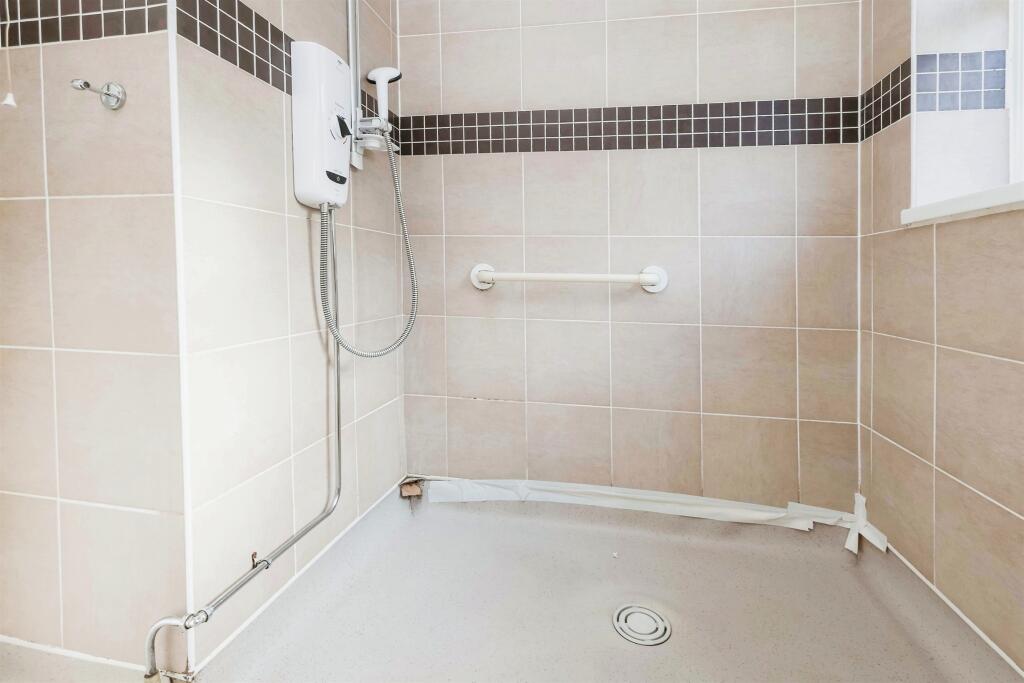 Additional property image - Toys Lane, Halesowen