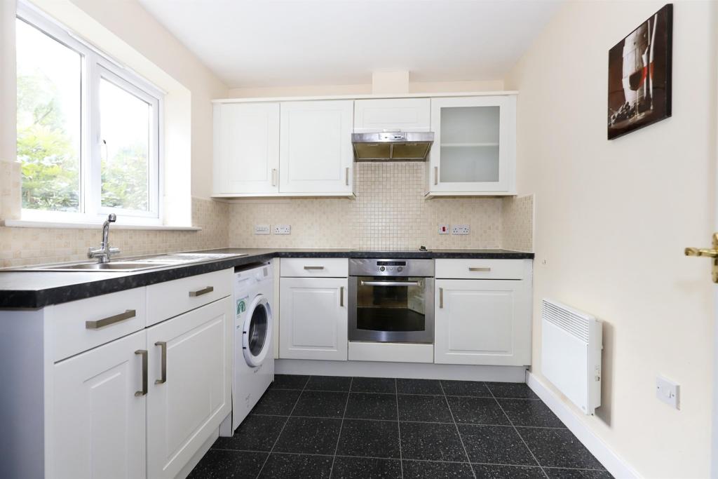 2 bedroom ground floor flat for sale in Willenhall Road, Wolverhampton, WV1