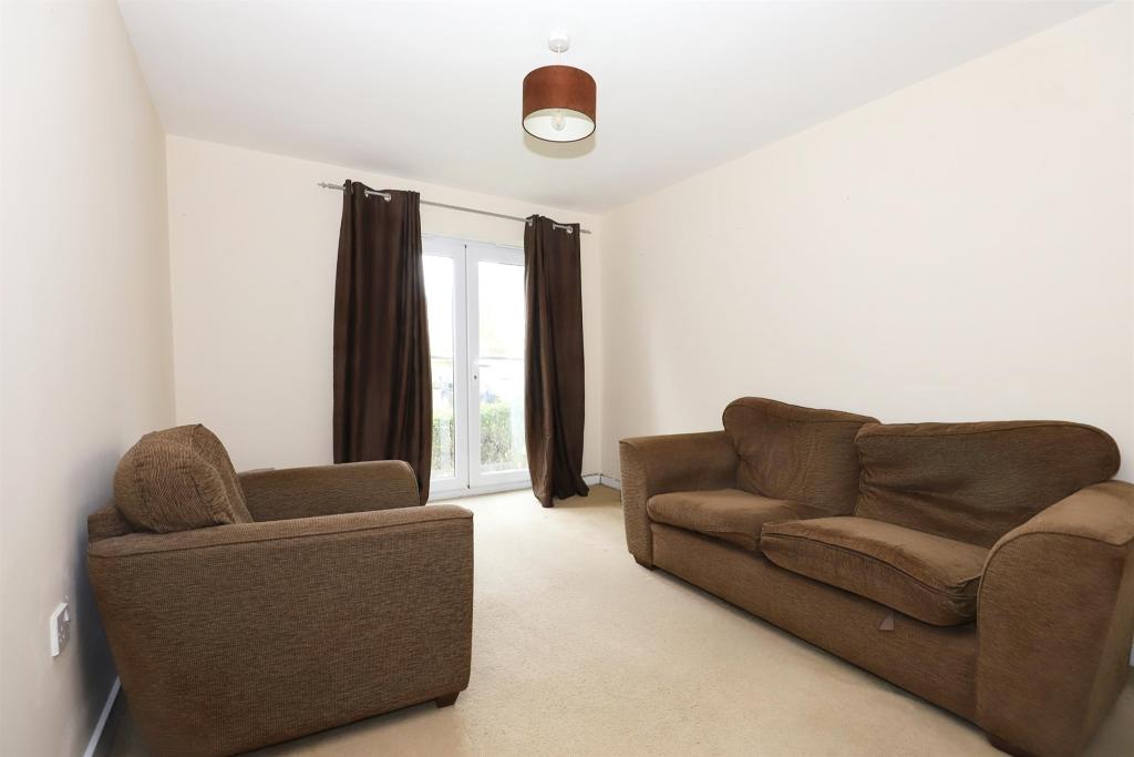 2 bedroom ground floor flat for sale in Willenhall Road, Wolverhampton, WV1