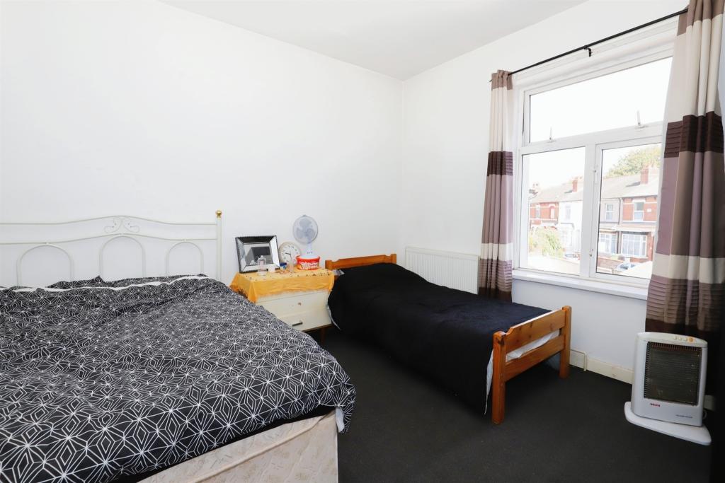 5 bedroom semidetached house for sale in Owen Road, Penn Fields