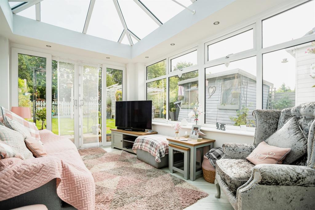 3 bedroom semidetached house for sale in Cannock Road, Westcroft