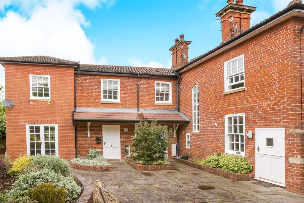 1 bedroom town house for sale in Woodthorne Road, Tettenhall