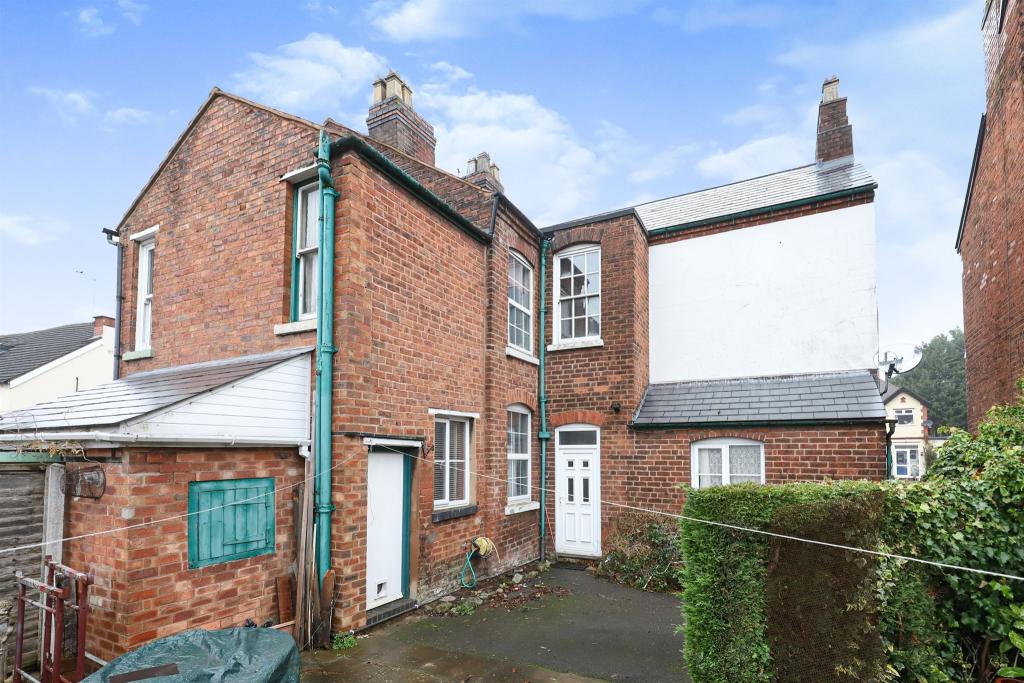 3 bedroom semidetached house for sale in Merridale Road, Merridale, Wolverhampton, WV3
