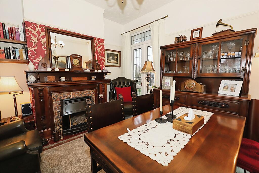 3 bedroom detached house for sale in Prestwood Road West, Wednesfield