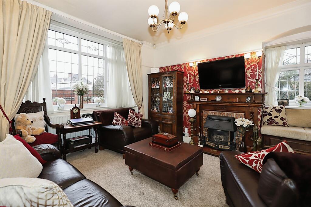 3 bedroom detached house for sale in Prestwood Road West, Wednesfield