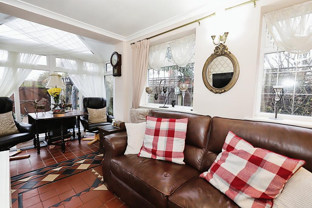 3 bedroom detached house for sale in Prestwood Road West, Wednesfield