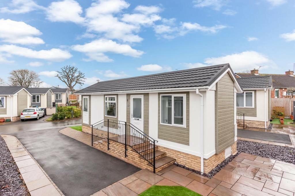 1 bedroom park home for sale in New Road, Featherstone, Wolverhampton, WV10