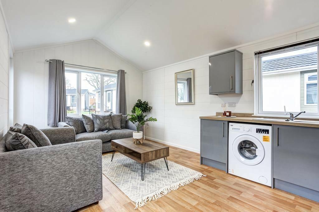 1 bedroom park home for sale in New Road, Featherstone, Wolverhampton, WV10