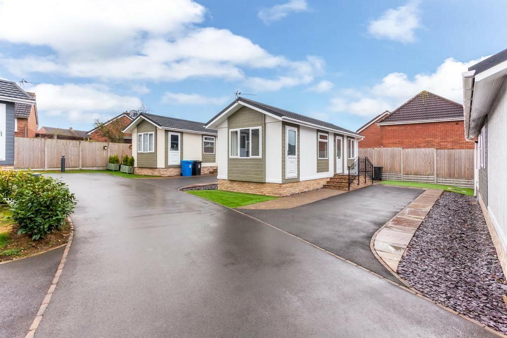 1 bedroom park home for sale in New Road, Featherstone, Wolverhampton, WV10