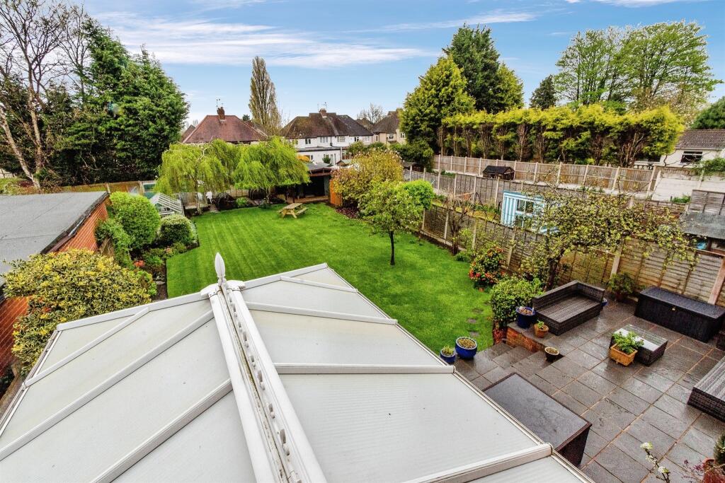 3 bedroom detached house for sale in Prestwood Road, Wednesfield
