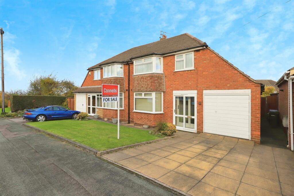 3 bedroom semidetached house for sale in Tynedale Crescent