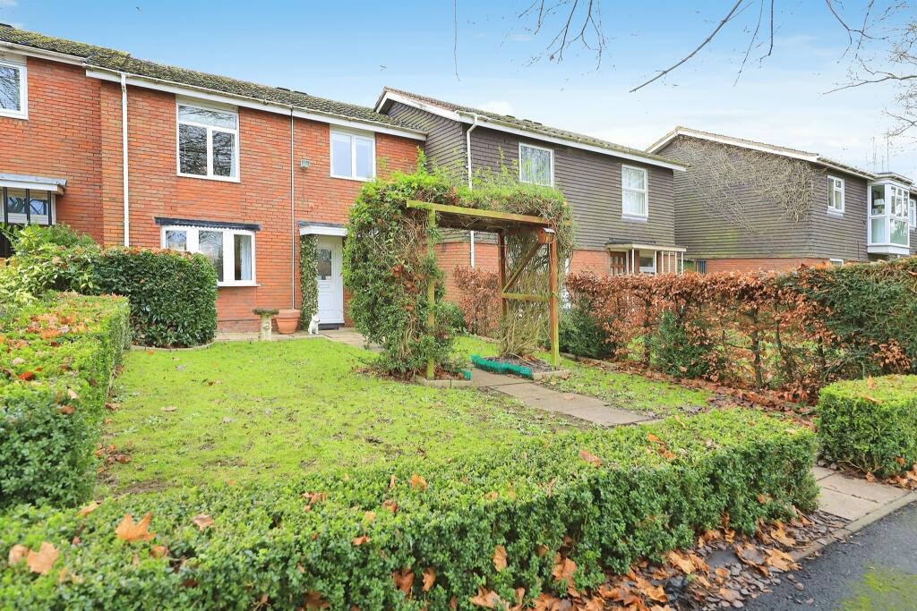 3 bedroom terraced house for sale in Strathfield Walk, Merry Hill