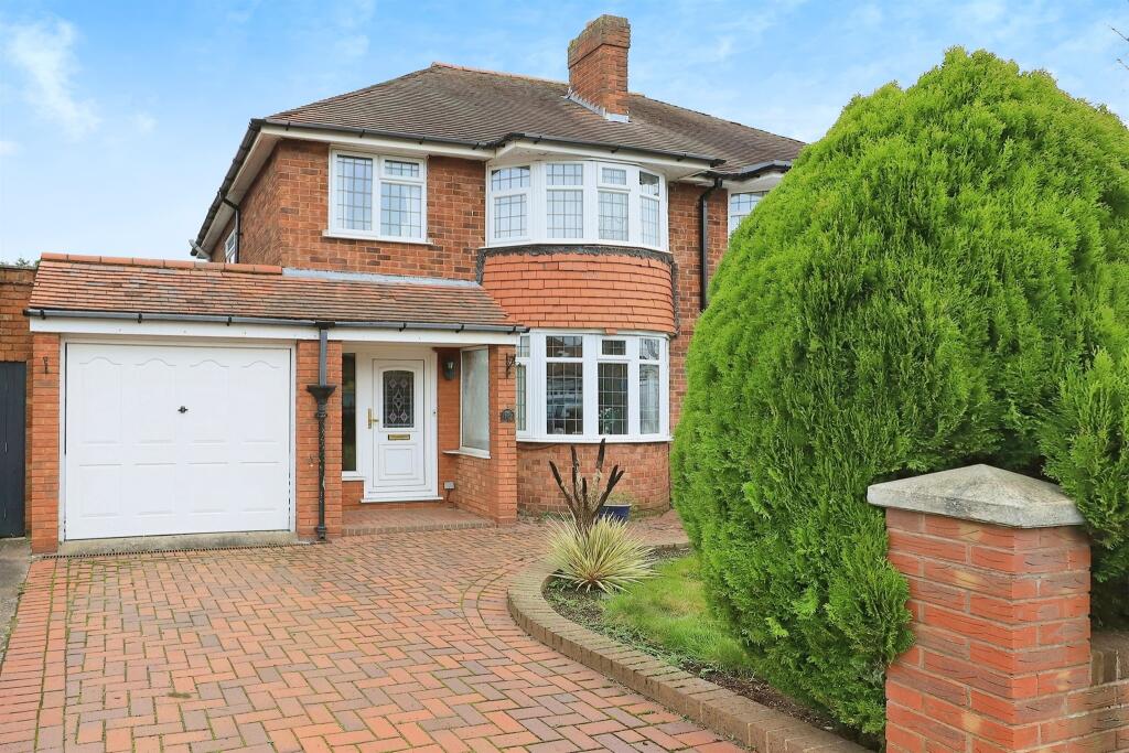 3 bedroom semidetached house for sale in Birches Park Road, Codsall