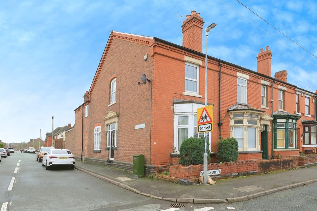 3 bedroom end of terrace house for sale in Dimmock Street, Parkfields