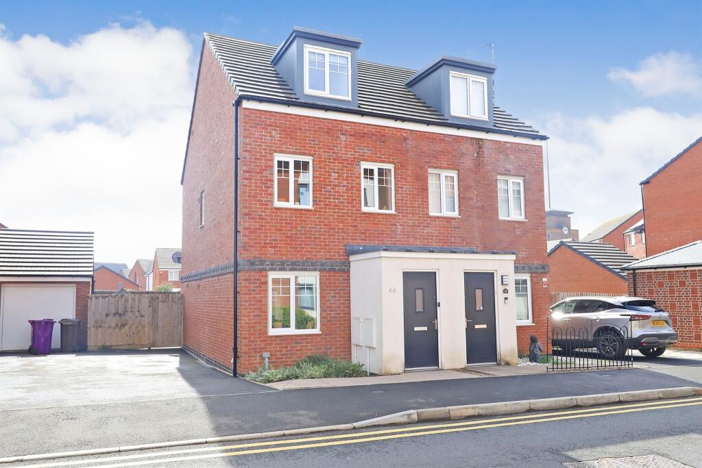 3 bedroom semidetached house for sale in Mercury Drive, Akron Gate