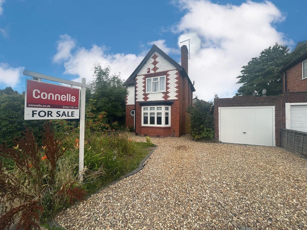 3 bedroom detached house for sale in St. Philips Avenue, Penn