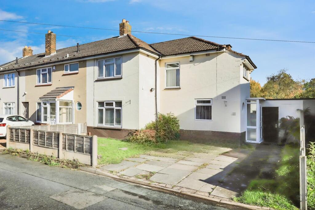 Main image of property: Lawnside Green, Bilston