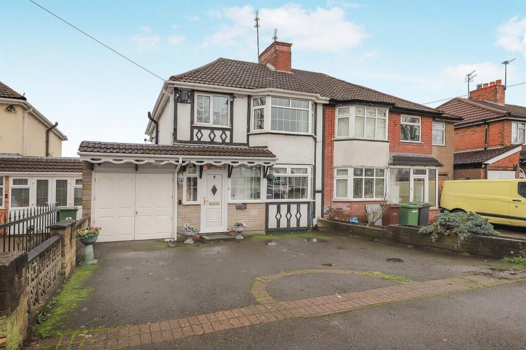 Main image of property: Deyncourt Road, Wednesfield, Wolverhampton