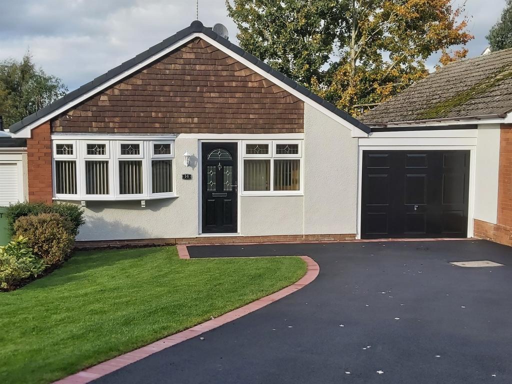 2 bedroom bungalow for sale in Royal Oak Drive, Wood, Stafford
