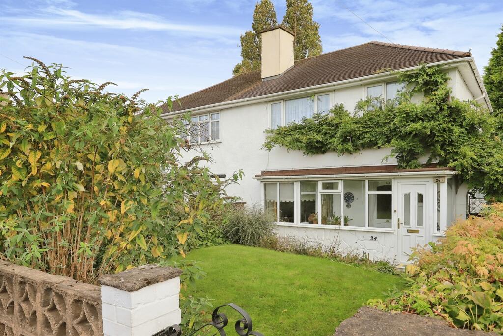 3 bedroom semidetached house for sale in Hannah Road, Bilston, WV14