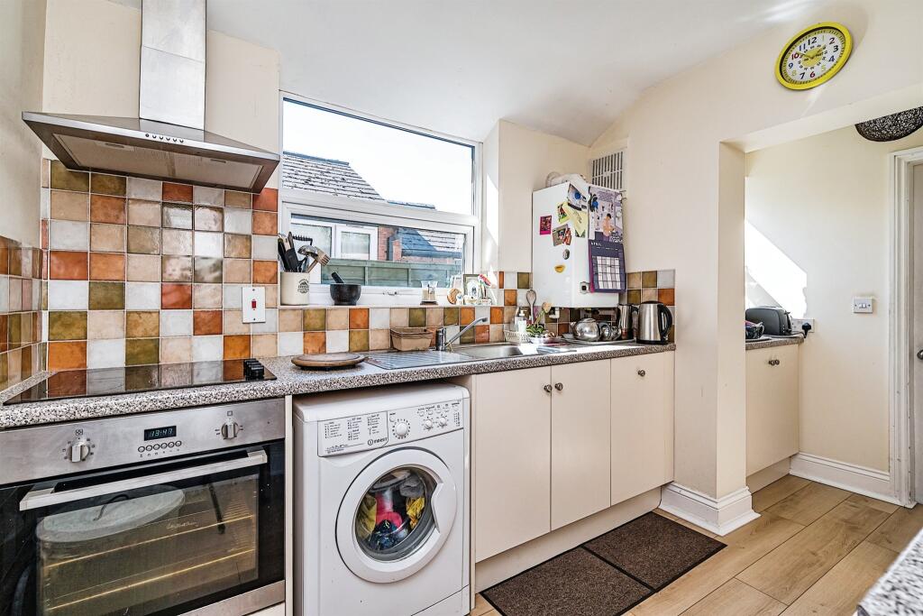 3 bedroom terraced house for sale in Mamble Road, Wollaston