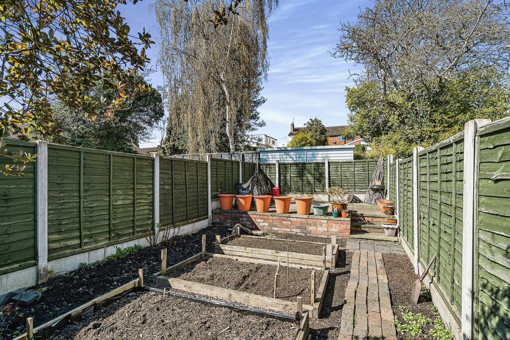 3 bedroom terraced house for sale in Mamble Road, Wollaston