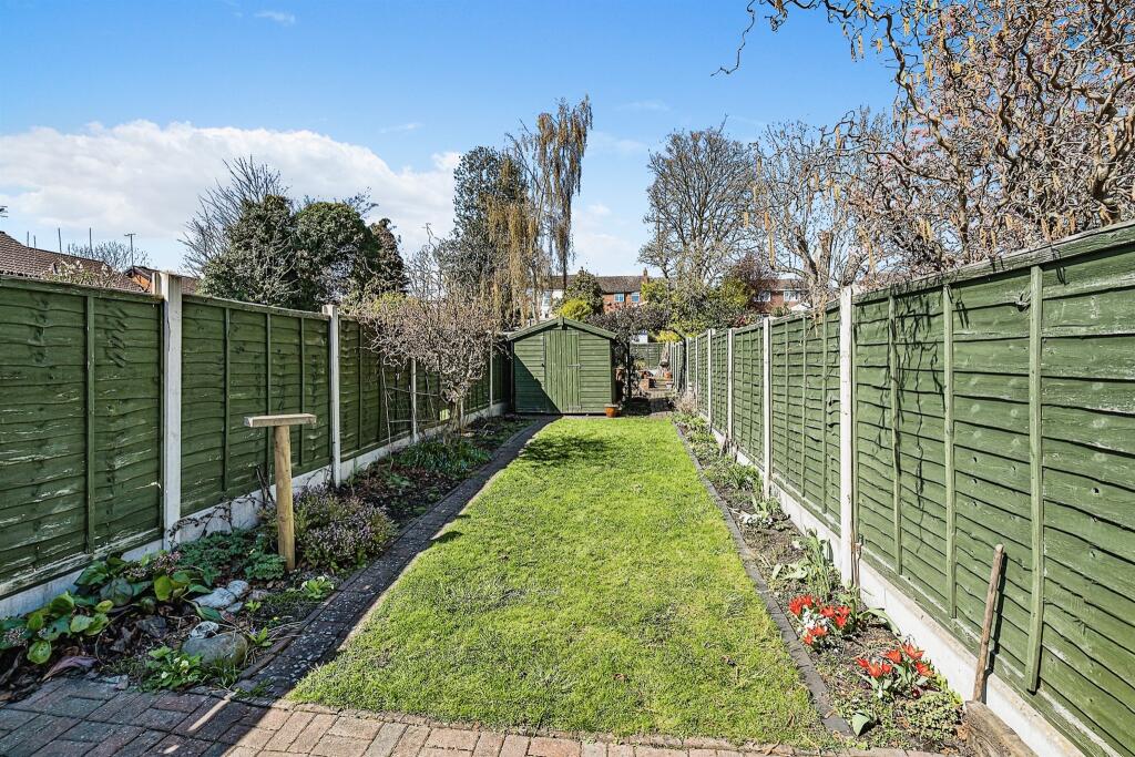 3 bedroom terraced house for sale in Mamble Road, Wollaston