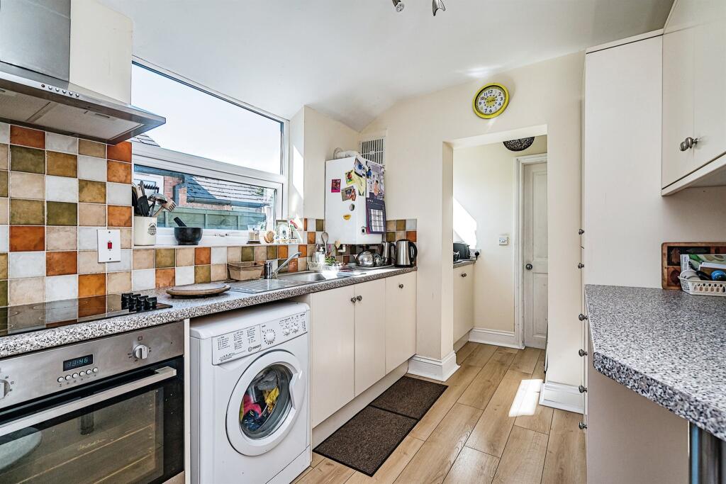 3 bedroom terraced house for sale in Mamble Road, Wollaston