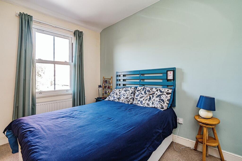 3 bedroom terraced house for sale in Mamble Road, Wollaston