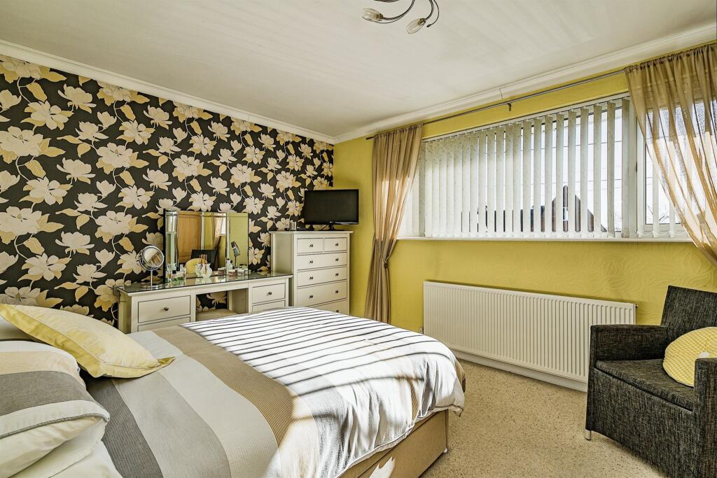 3 bedroom semidetached house for sale in Fir Grove, Wollaston, Stourbridge, DY8