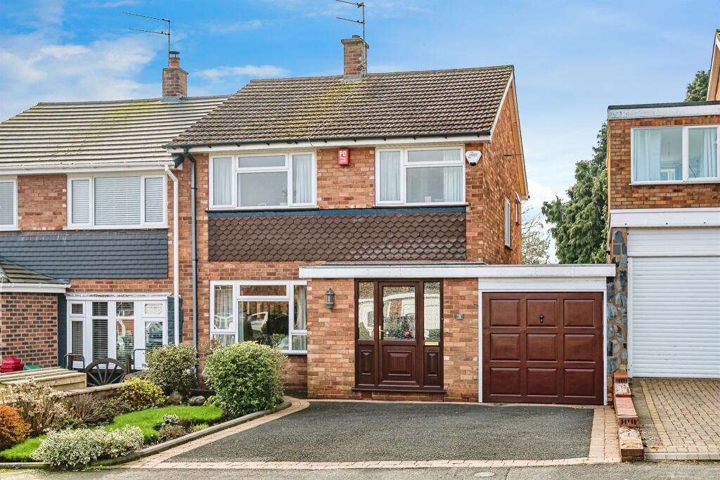 3 bedroom semidetached house for sale in Wildacres, Wollaston