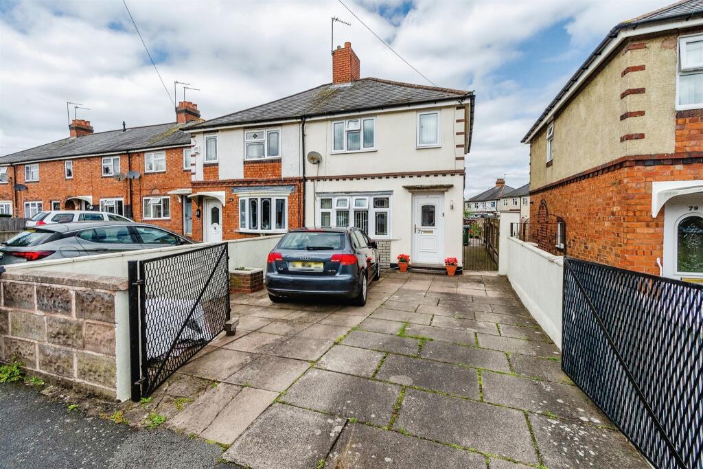 3 bedroom semidetached house for sale in Moor Street, Wednesbury, WS10