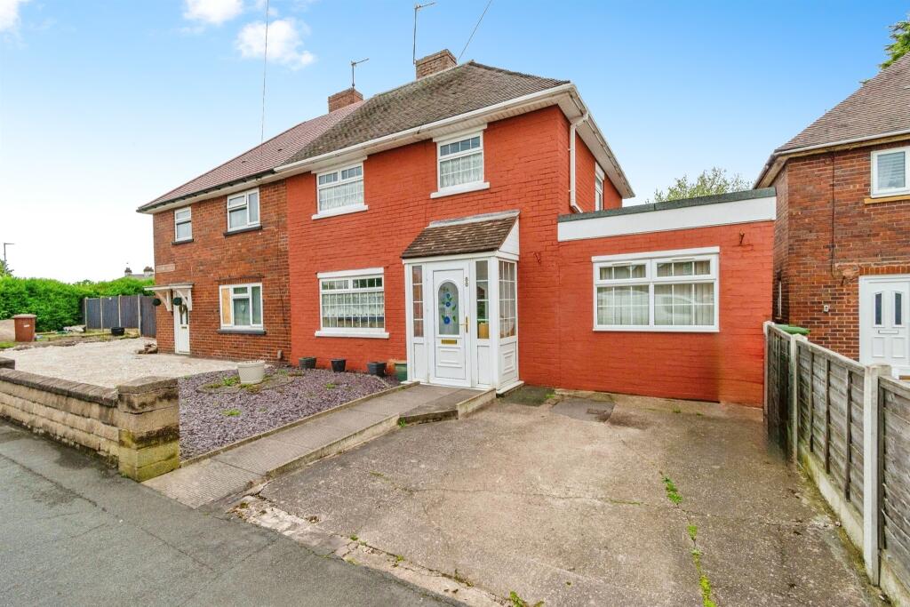 3 bedroom semidetached house for sale in Victory Avenue, Wednesbury, WS10